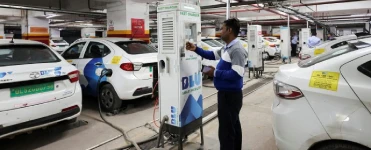 India’s electric cab companies can’t find enough cars to put on the road